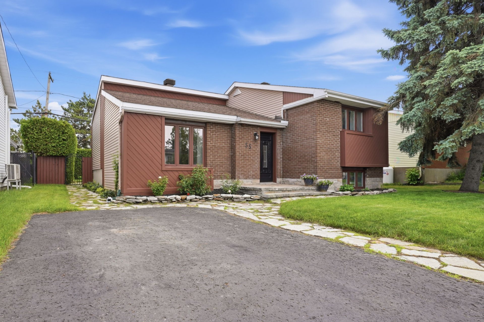 55 Rue de Mégantic 