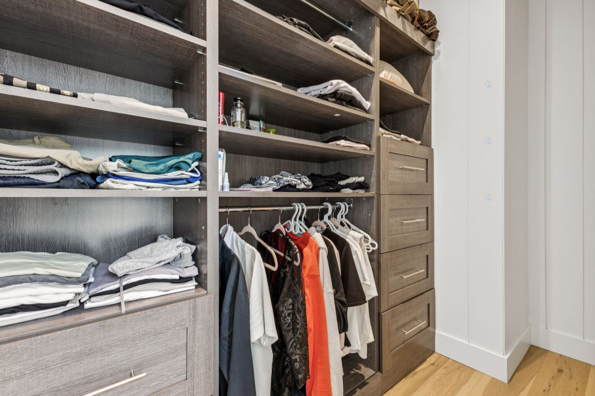 Walk-in closet