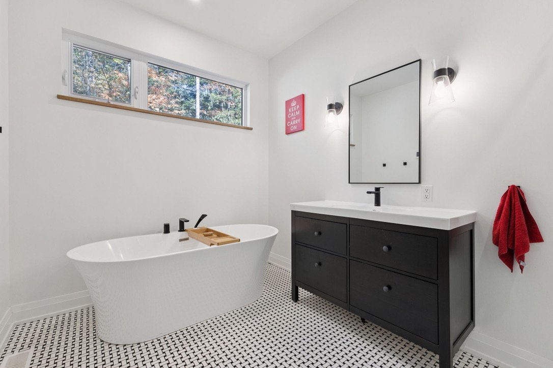 Ensuite bathroom