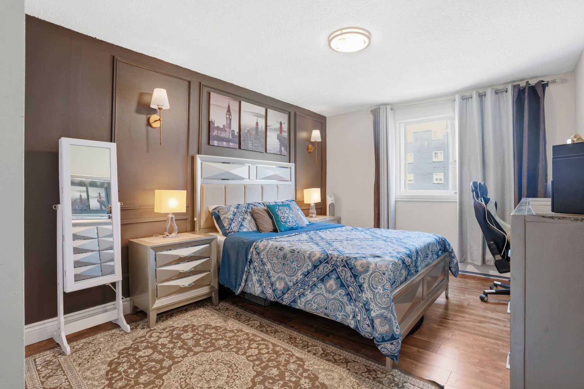 Bedroom