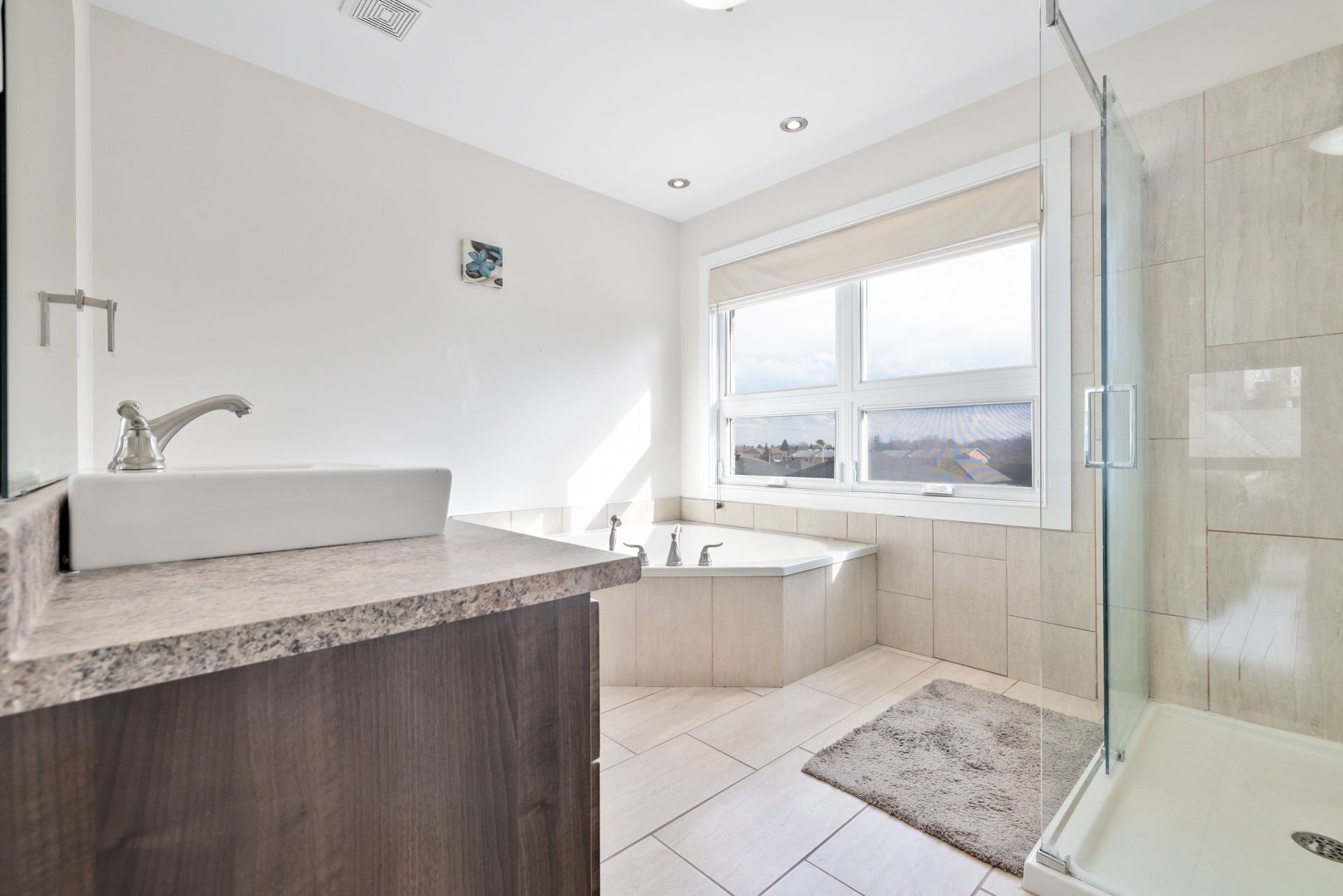 Salle de bains attenante à la CCP