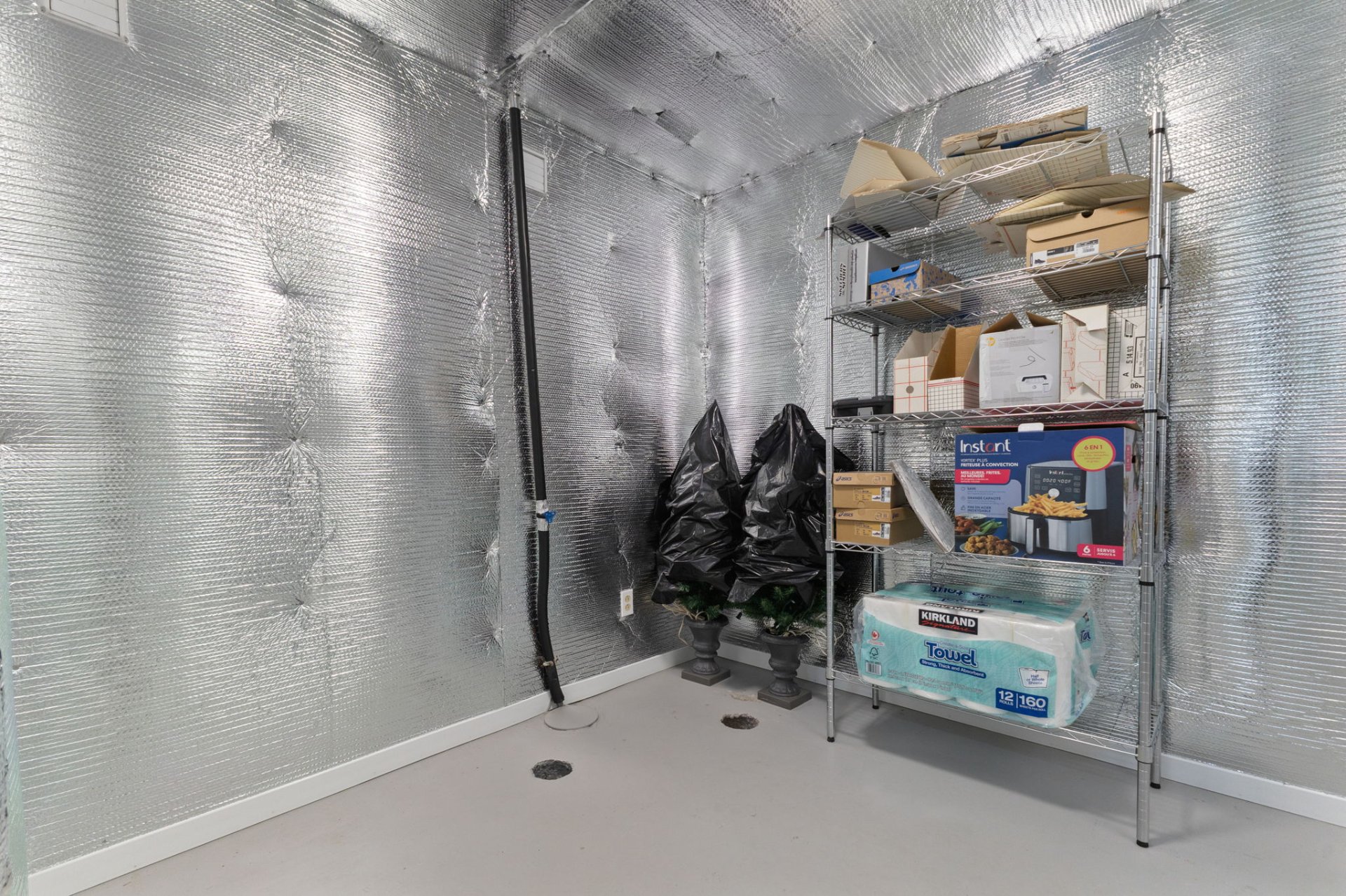 Cave/ chambre froide