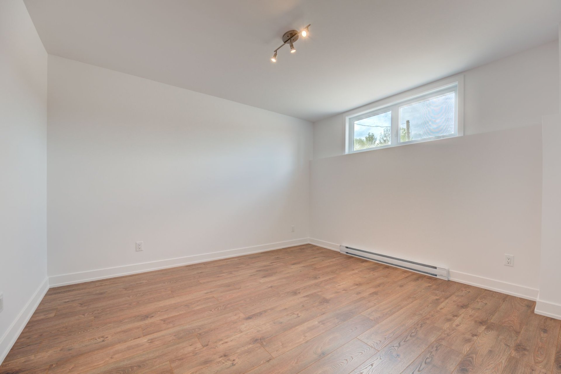 Master bedroom - in the basement