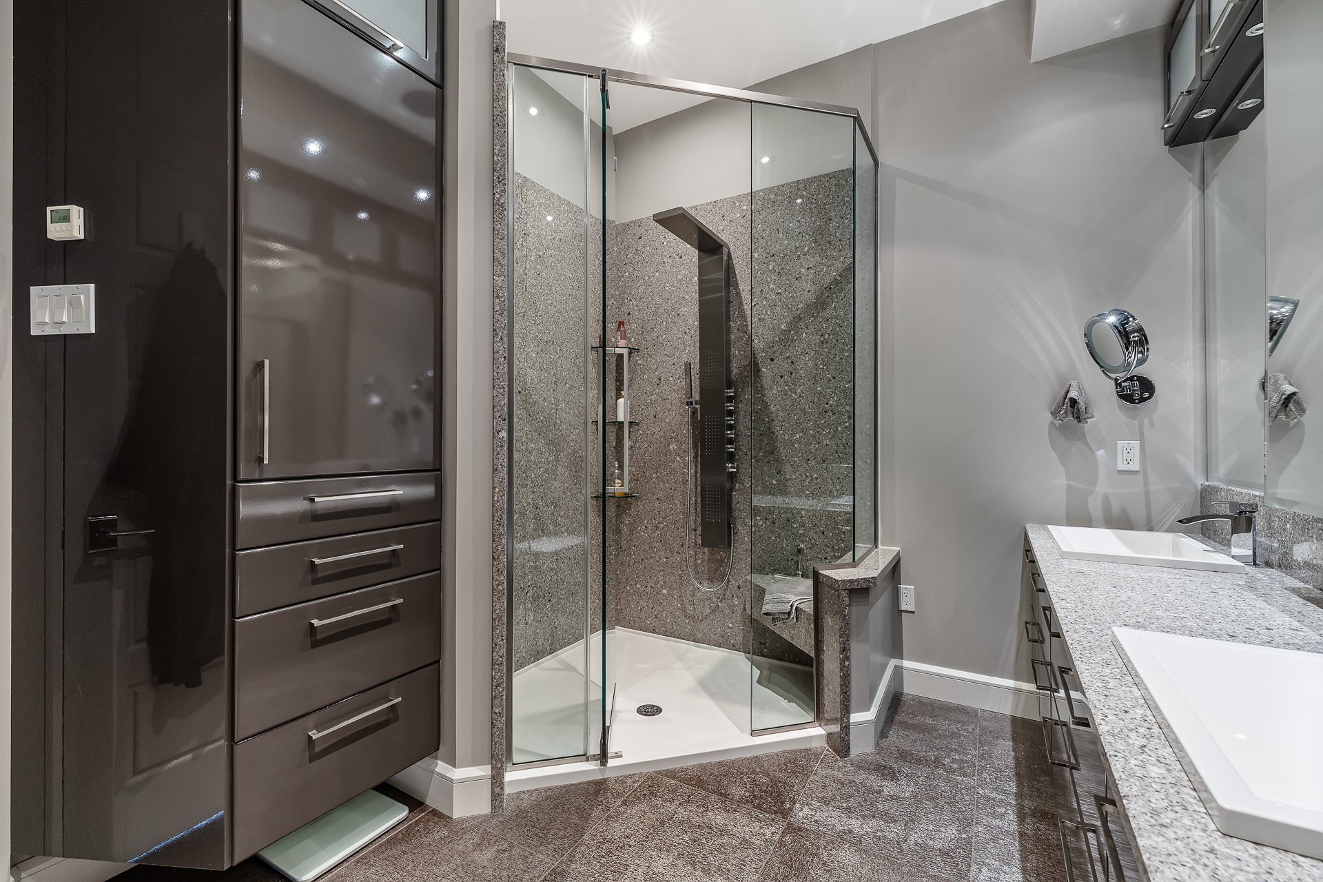 Salle de bains attenante à la CCP