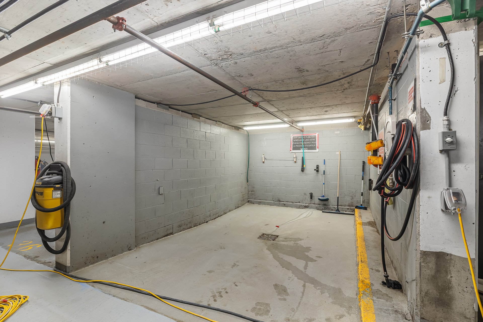 Autre - Coin lave-auto