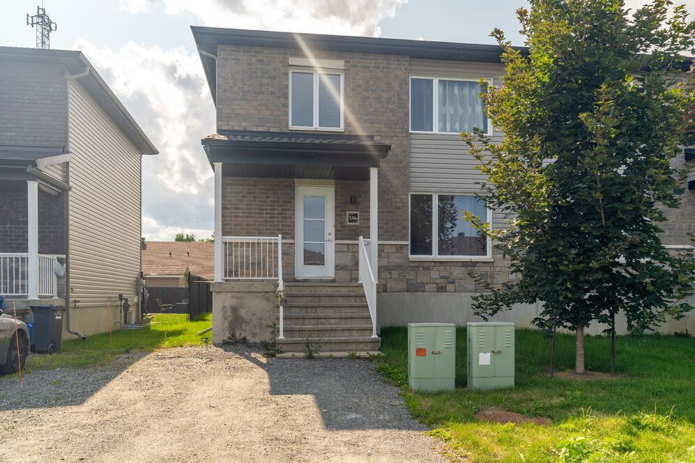 106 Rue Alexandre-Rodrigue 