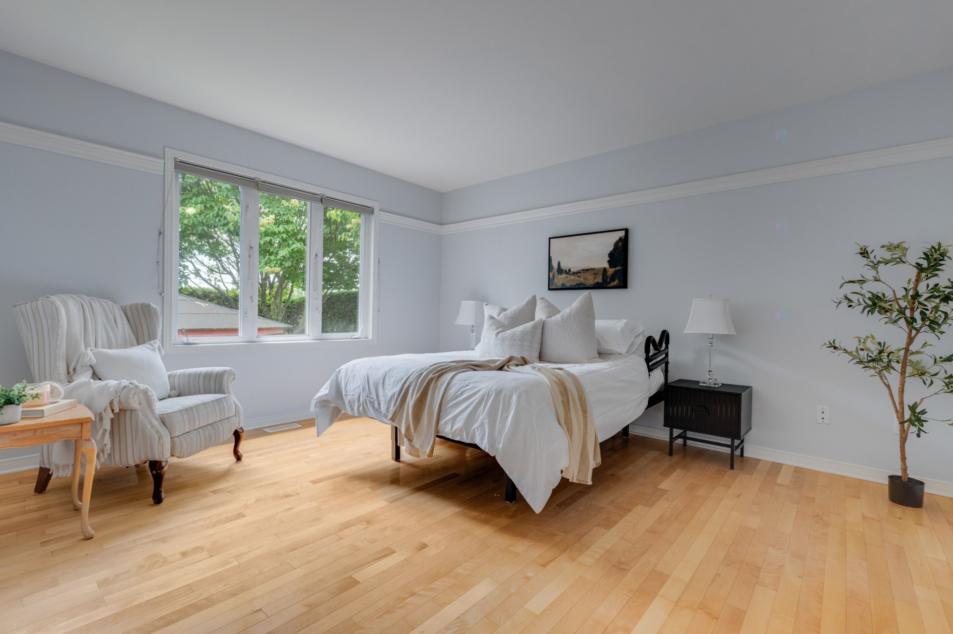 Primary bedroom