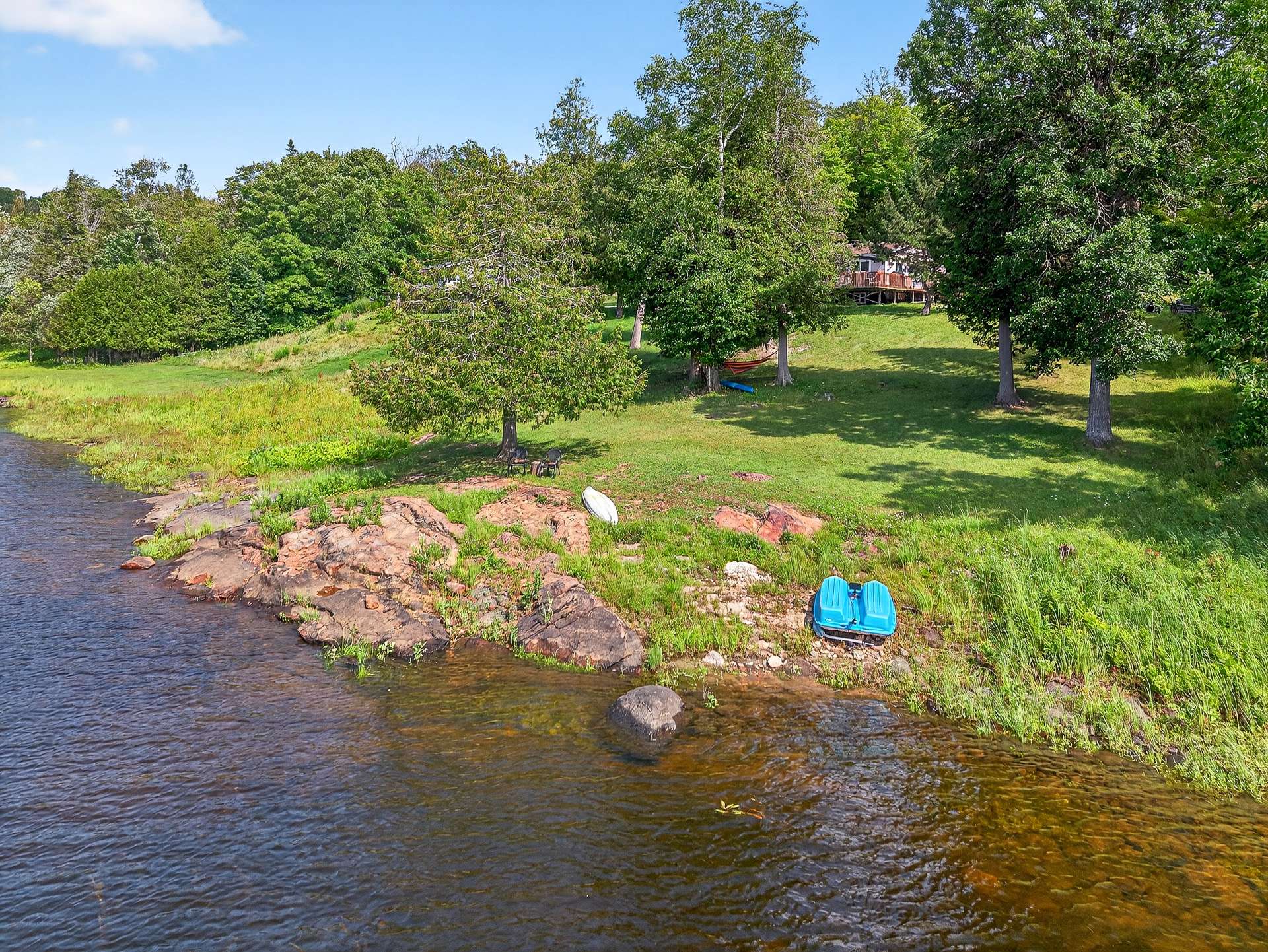 Bord de l'eau - Été