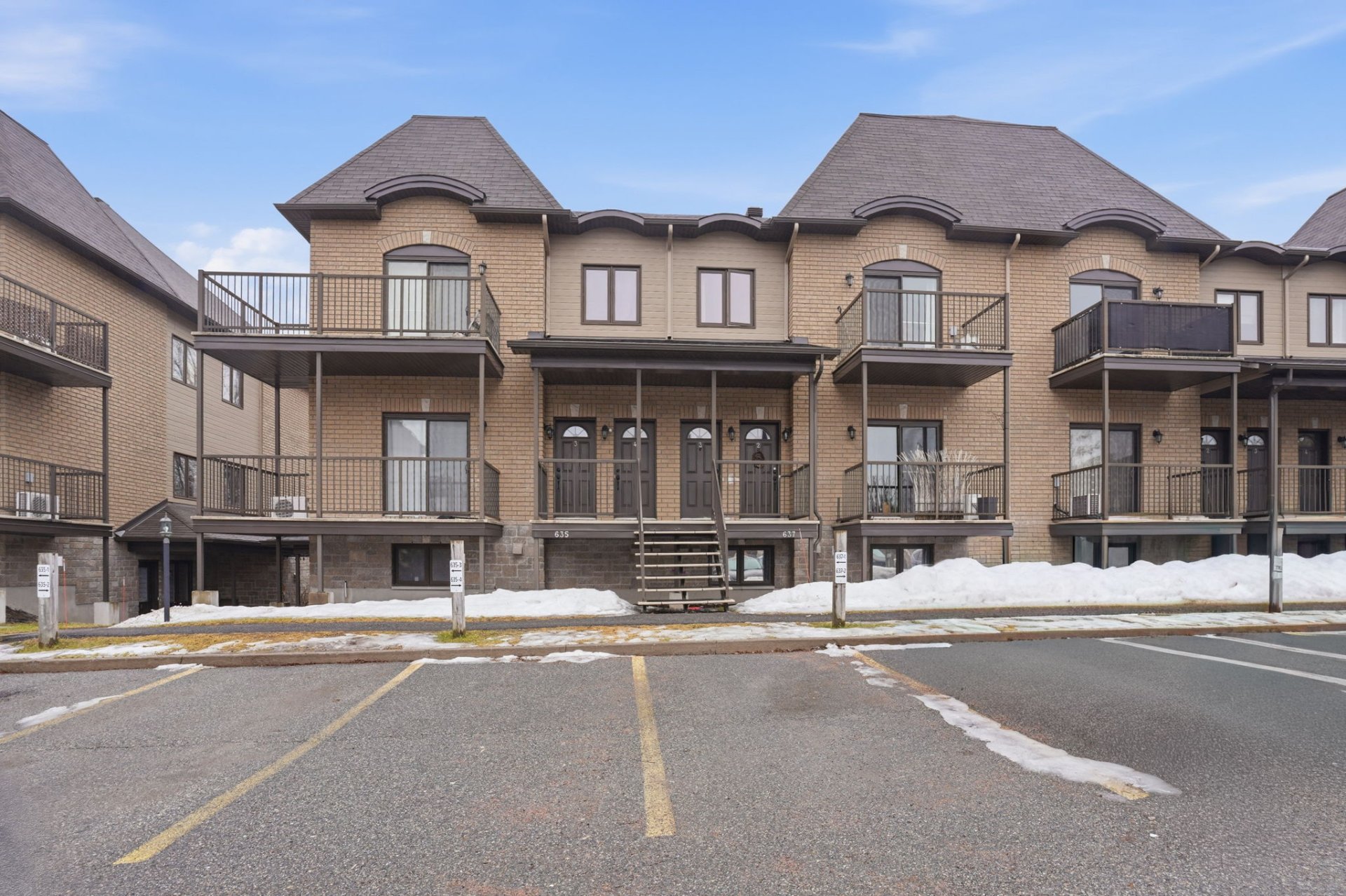 637 Boul. des Grives 3