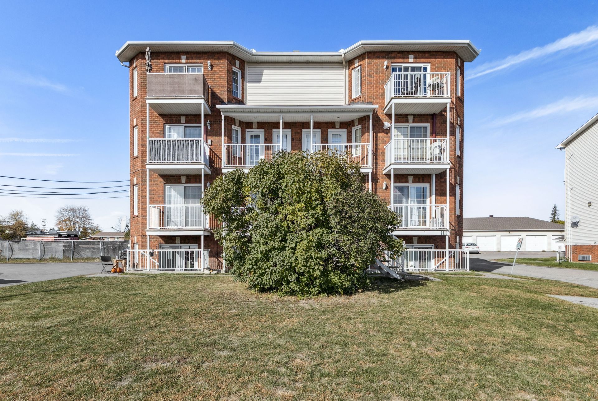 1111 Ch. de Montréal O. 1