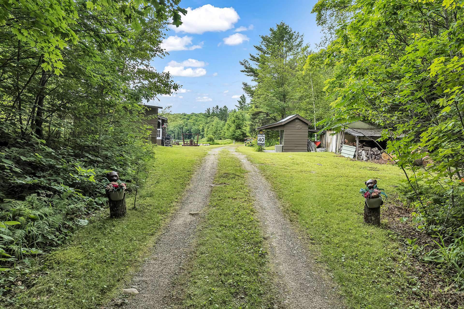 Autre - Chemin accès à la propriété