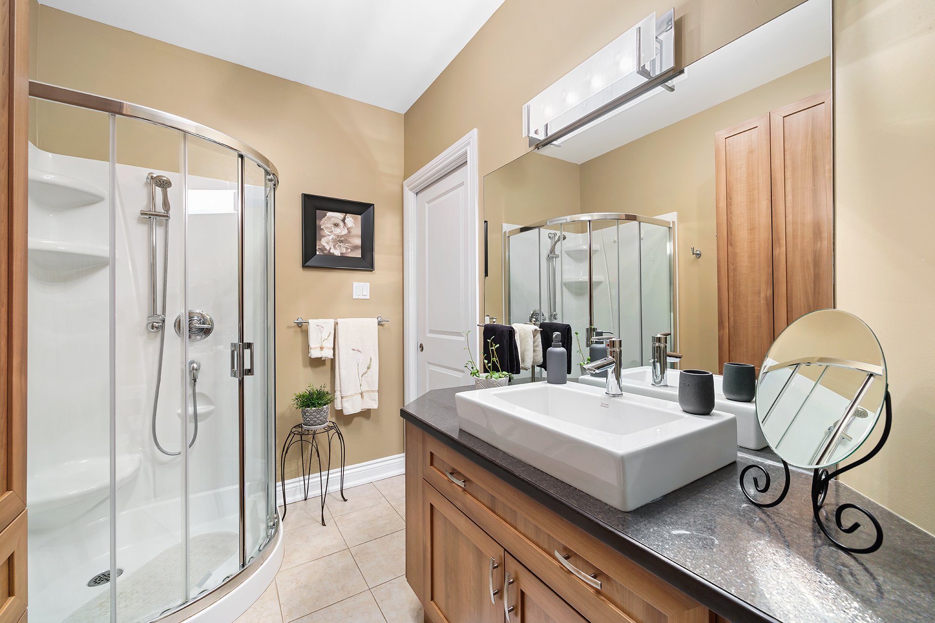Ensuite bathroom
