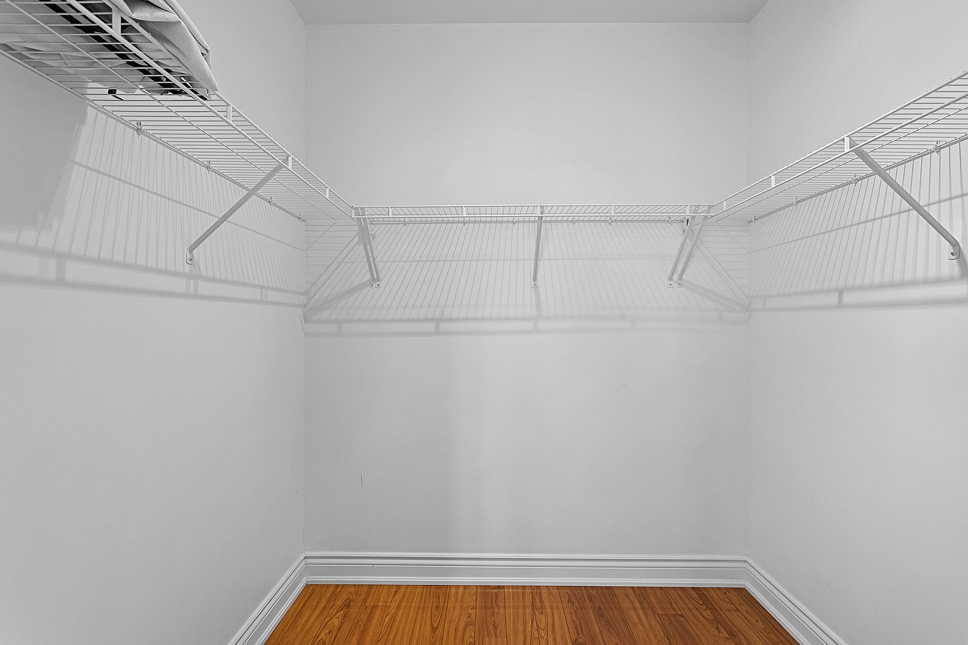 Walk-in closet