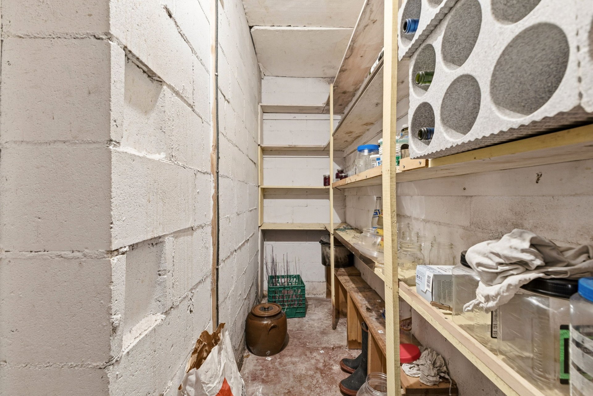 Cave/ chambre froide