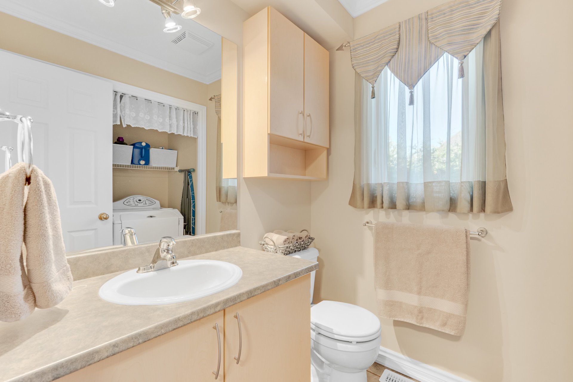 Powder room