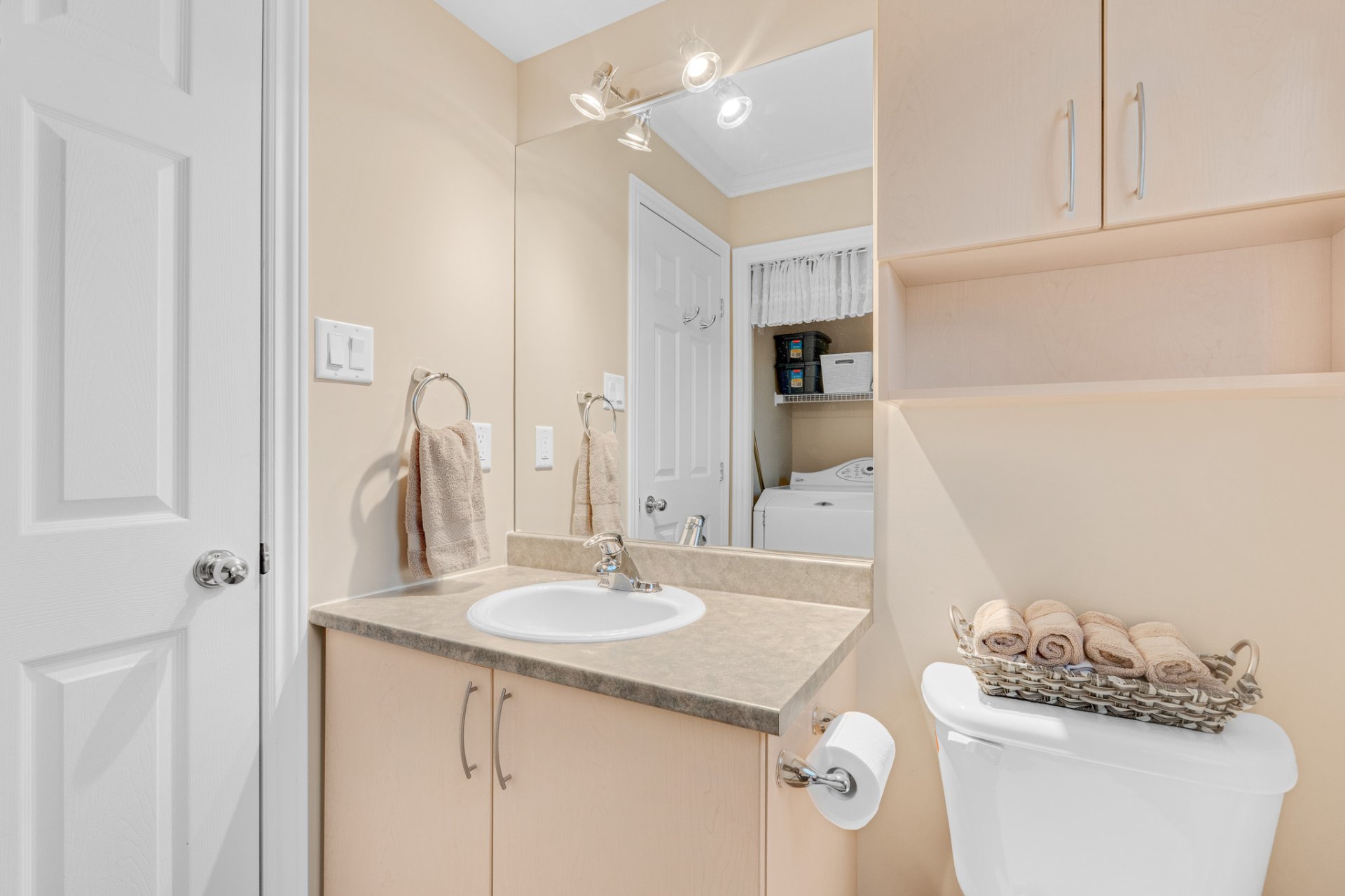 Powder room