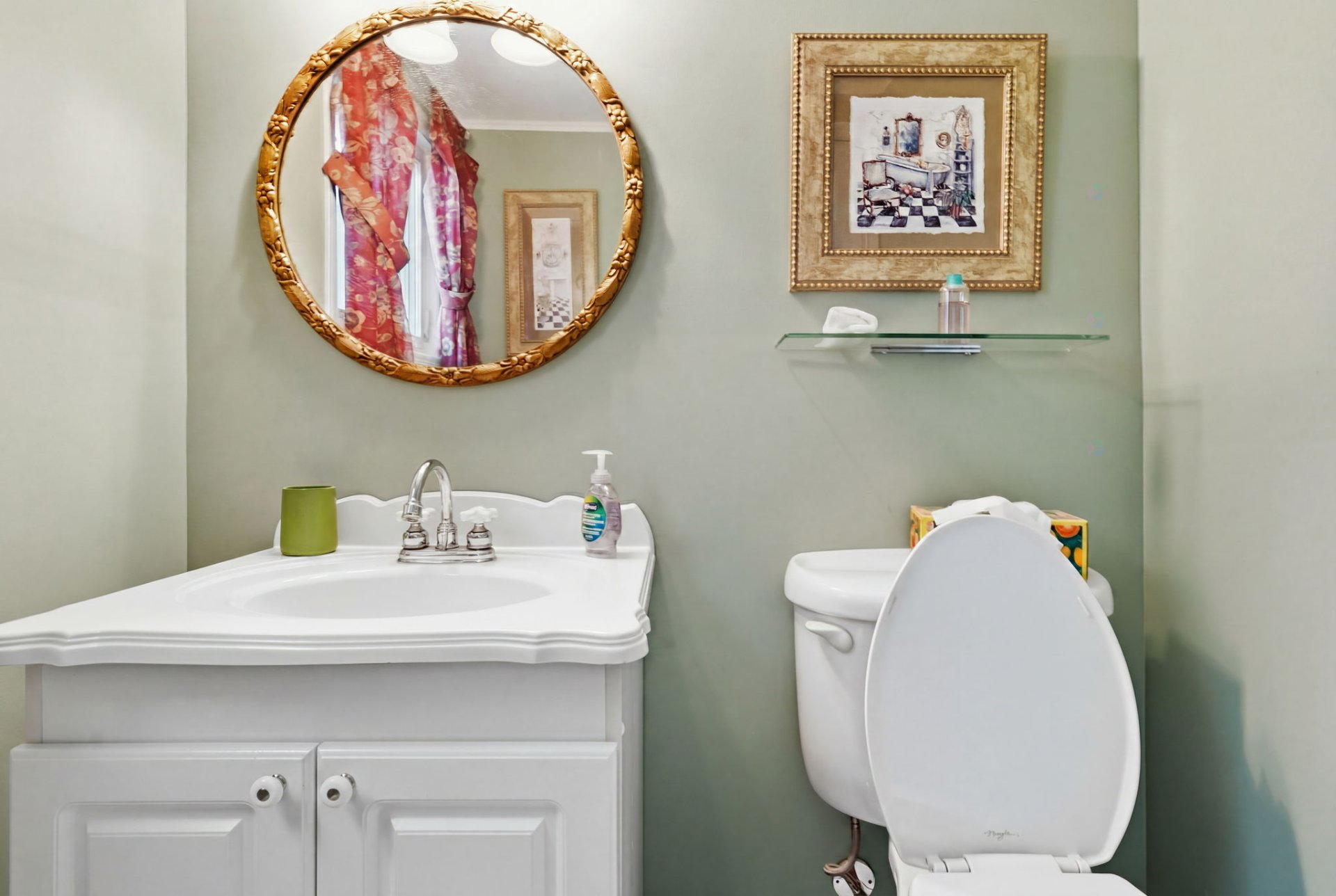 Powder room