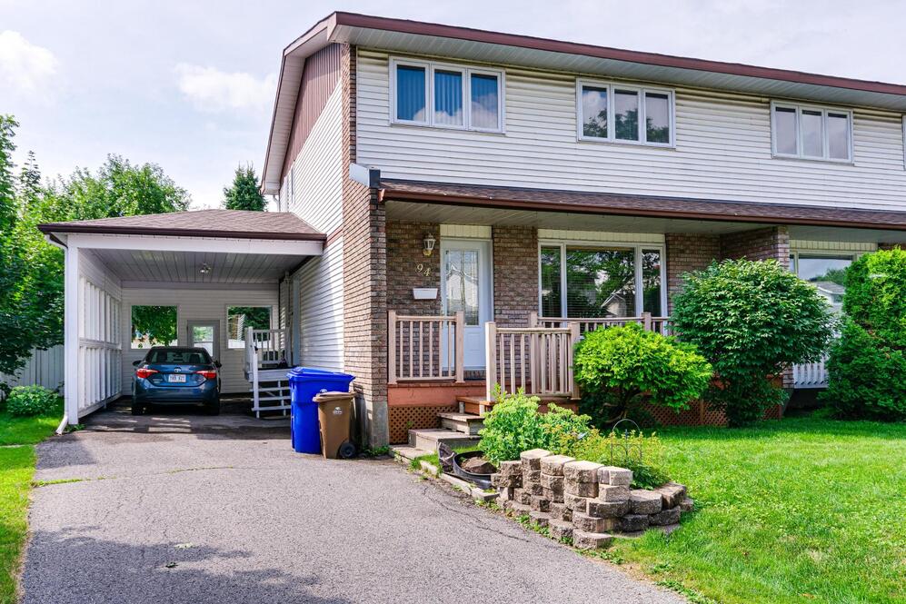 94 Rue de Bromont 