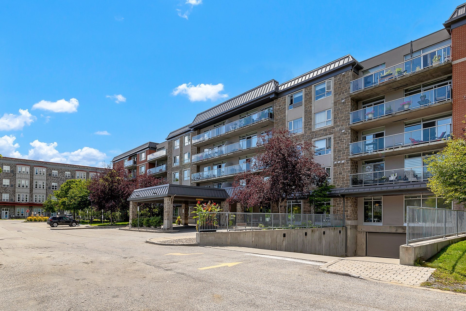 325 Boul. Wilfrid-Lavigne 418