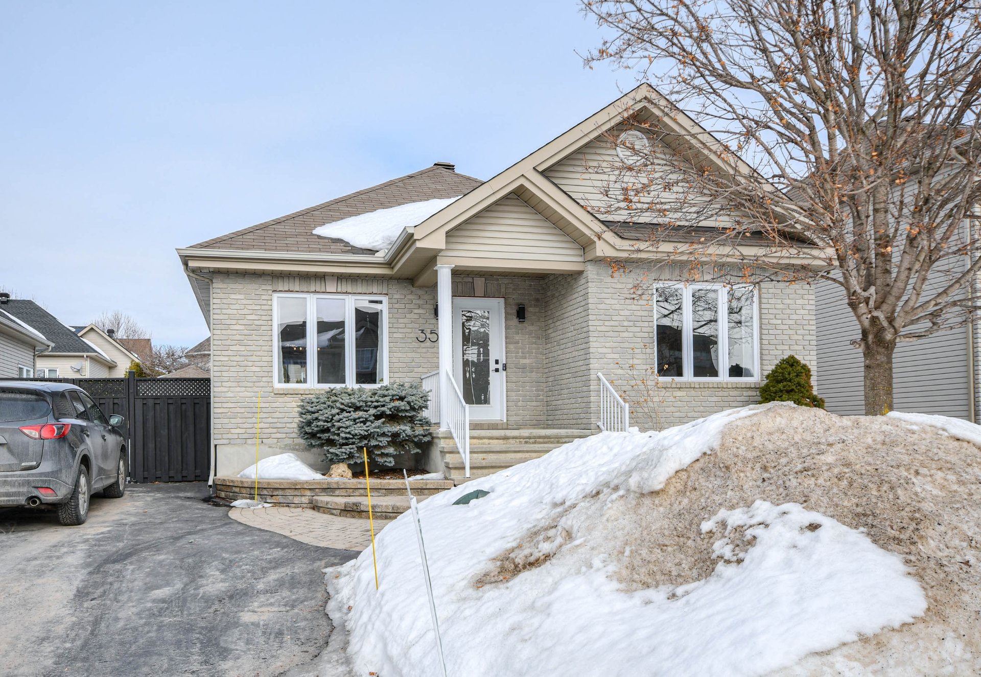 350 Rue des Framboisiers 