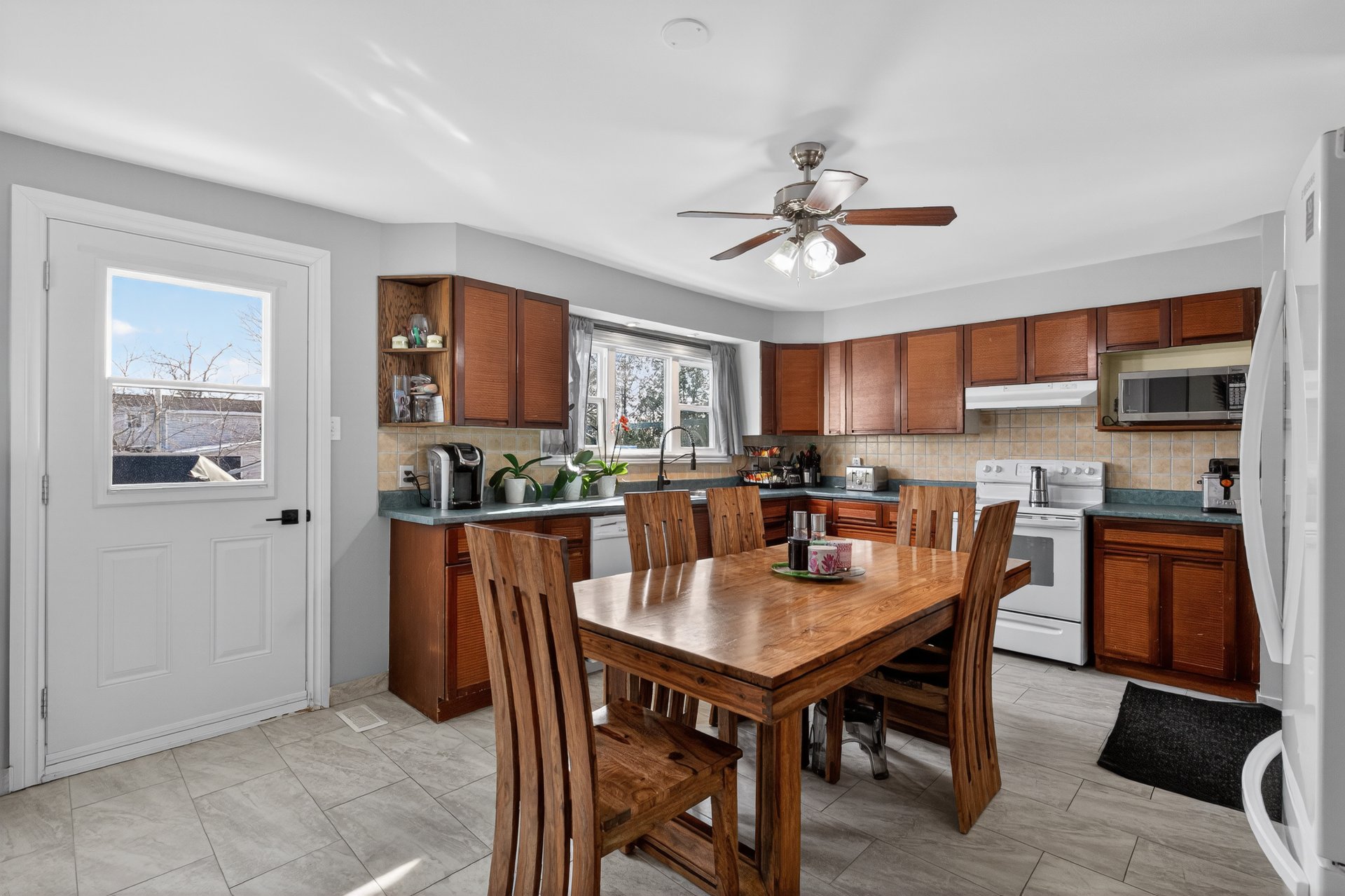 Cuisine - Salle à manger/Cuisine - Unité B