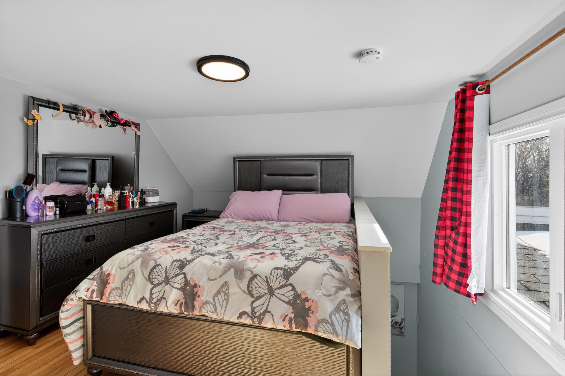 Chambre à coucher - Salle familiale pouvant être une CAC - Unité B