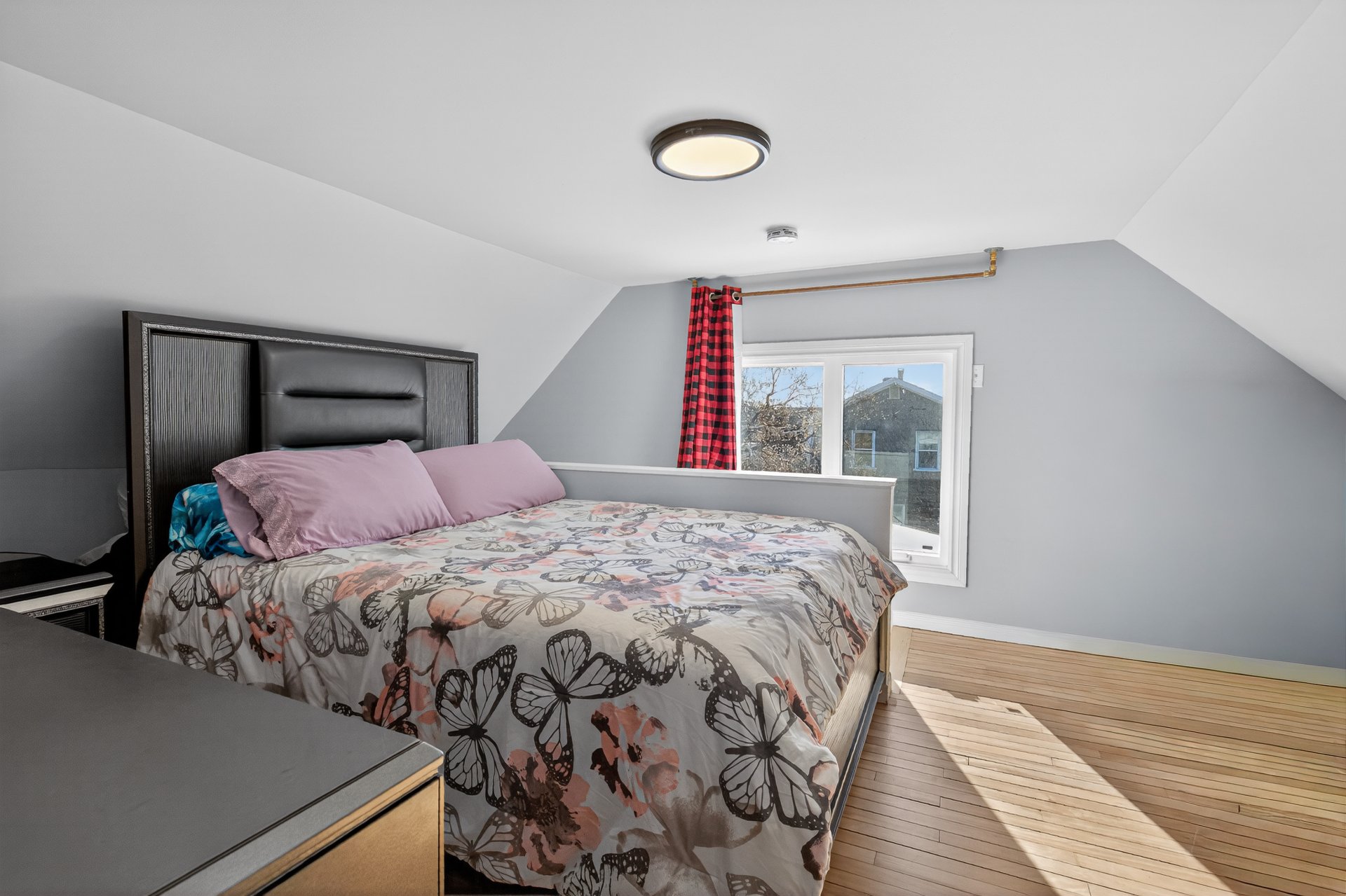 Chambre à coucher - Salle familiale pouvant être une CAC - Unité B