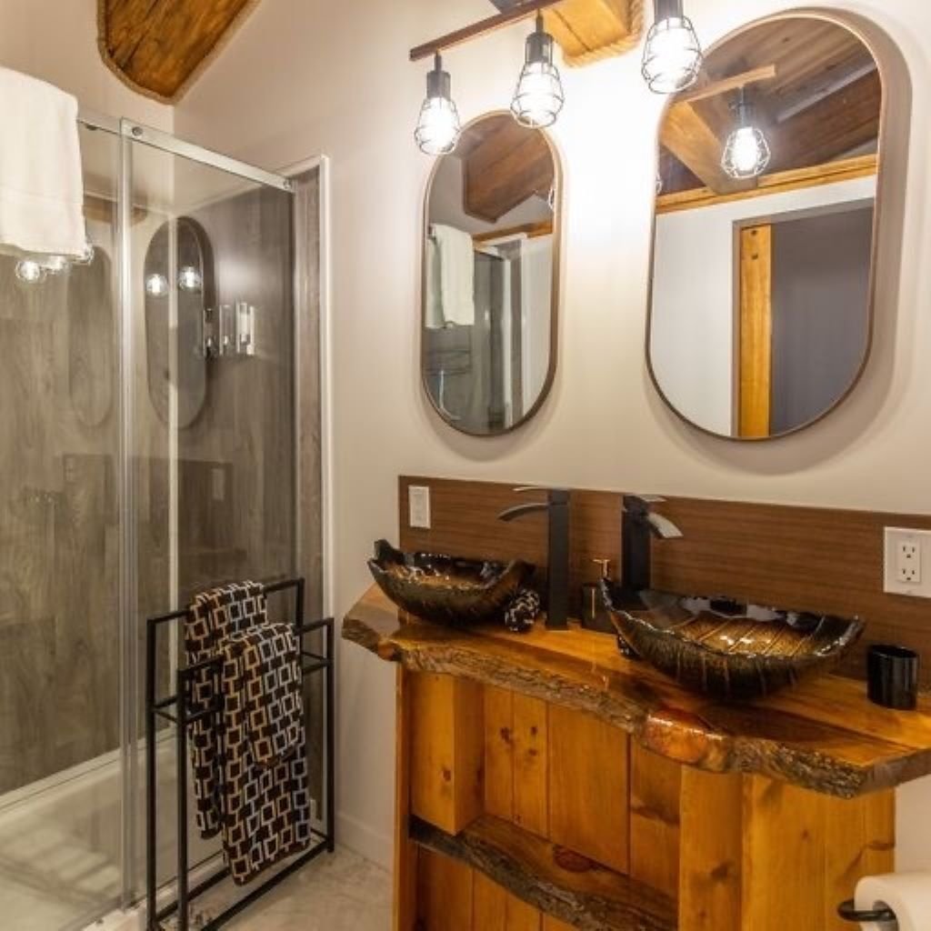 Ensuite bathroom