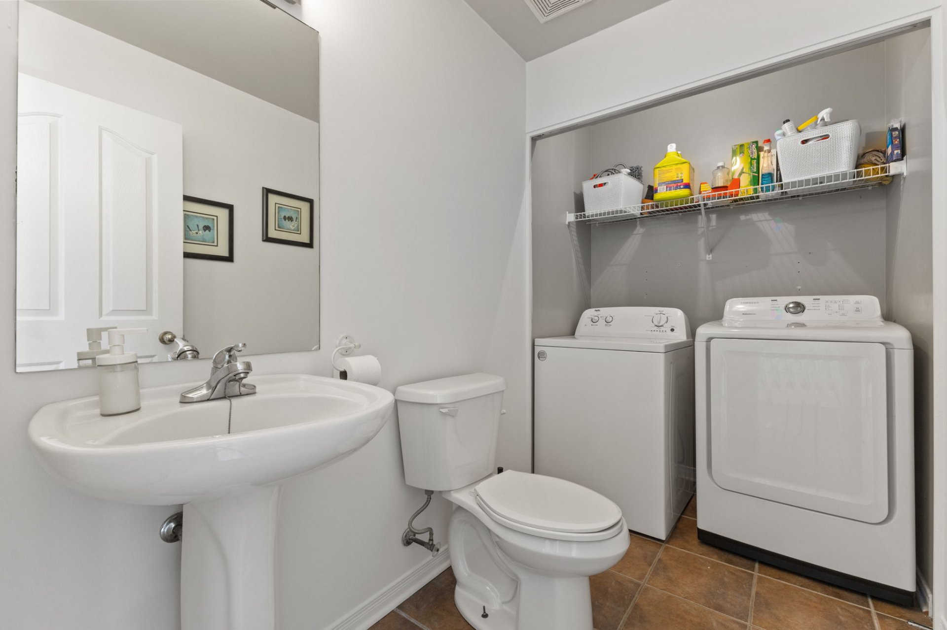 Powder room