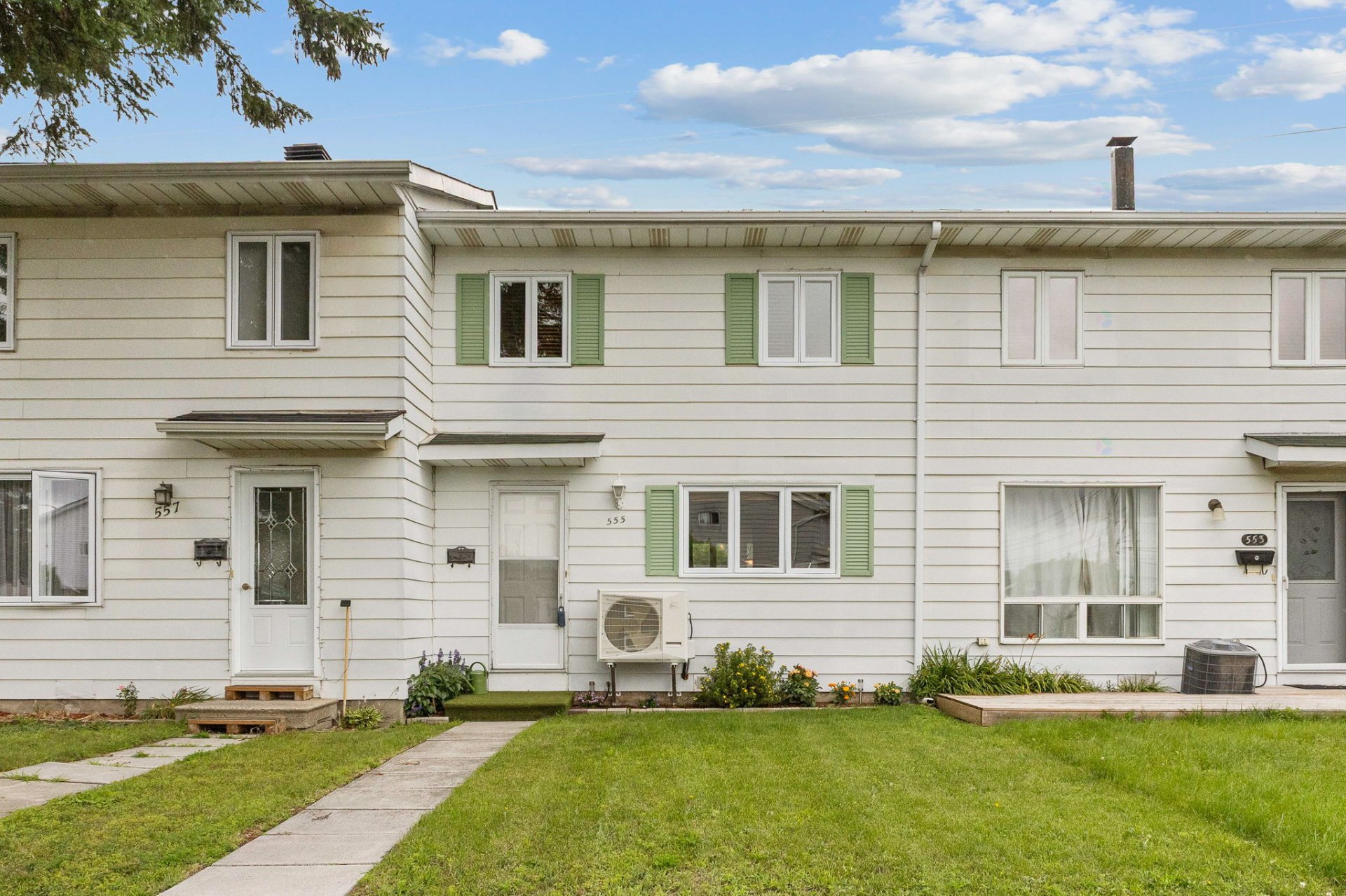 555 Rue St-Luc 