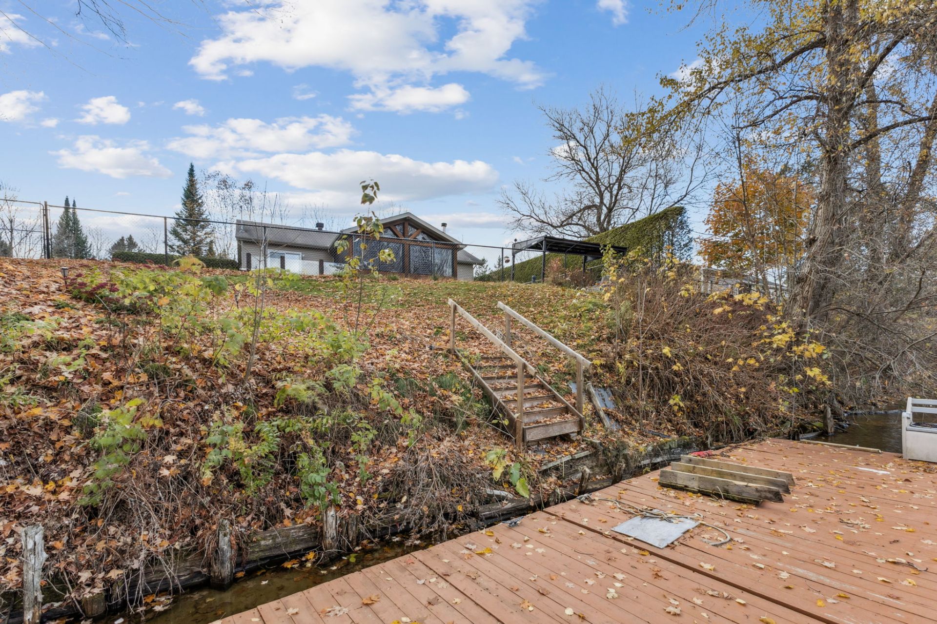 Shipping (door/dock)