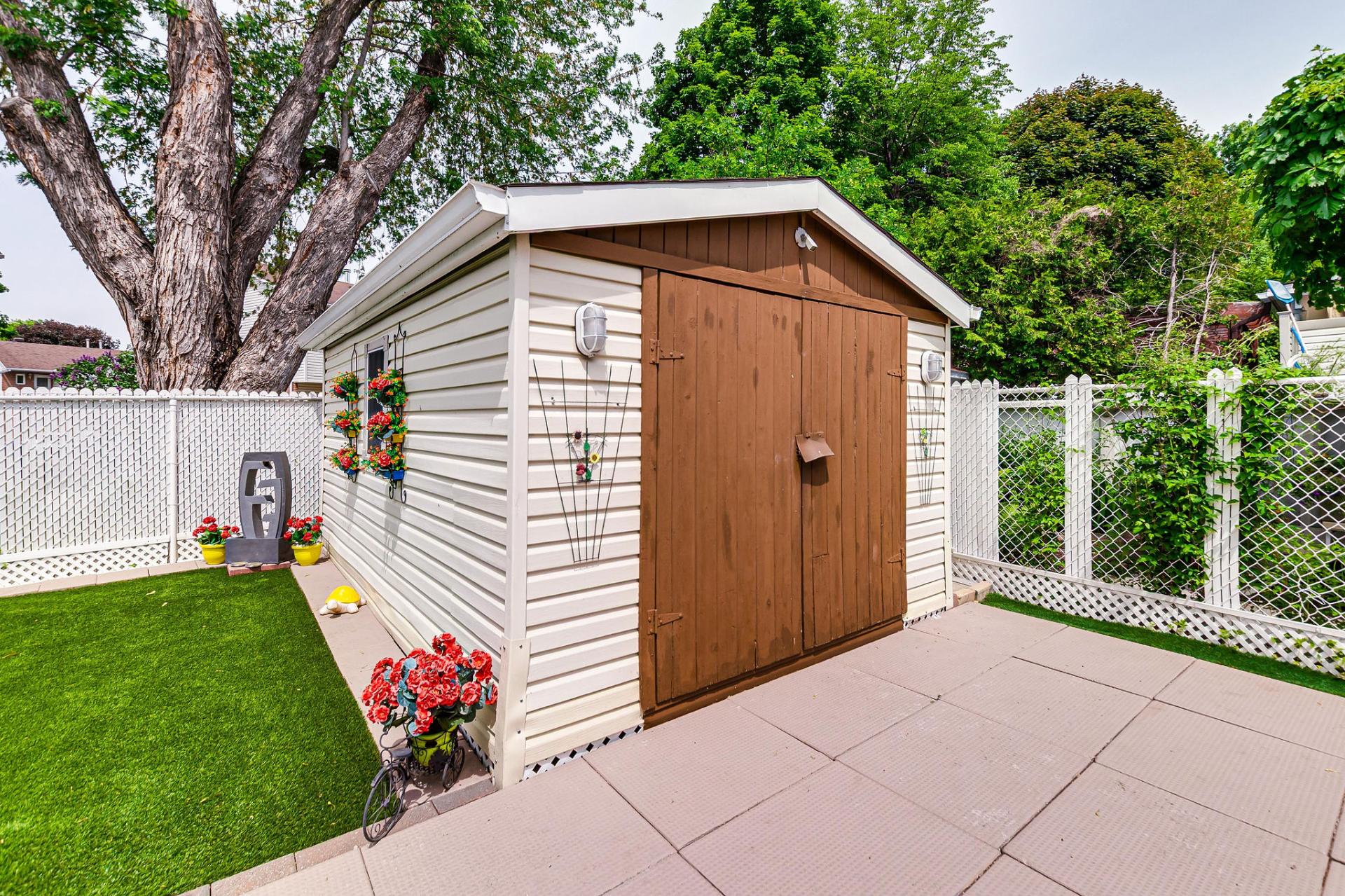 Shed