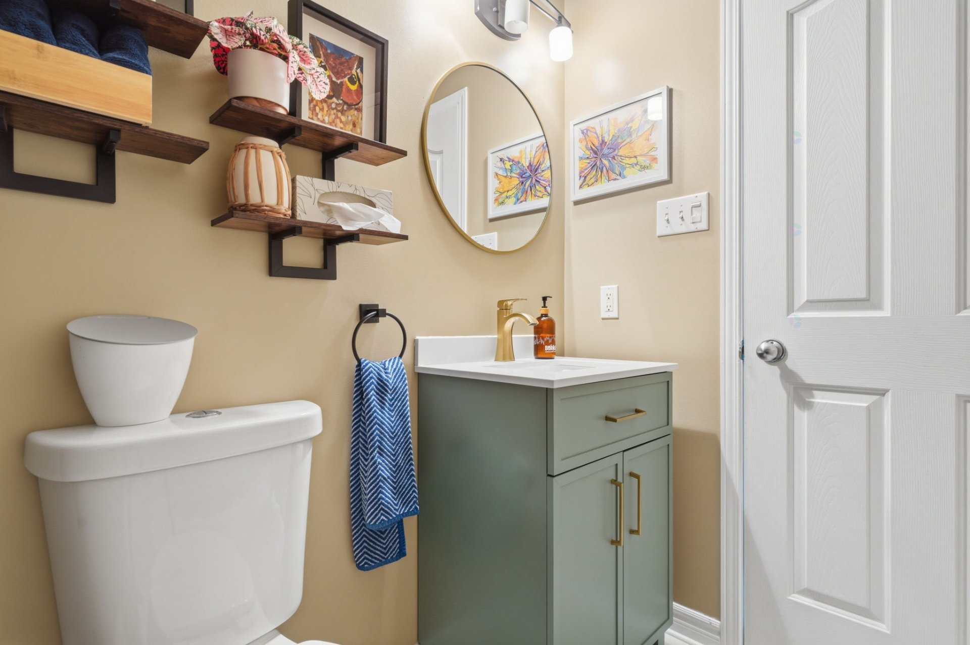 Powder room