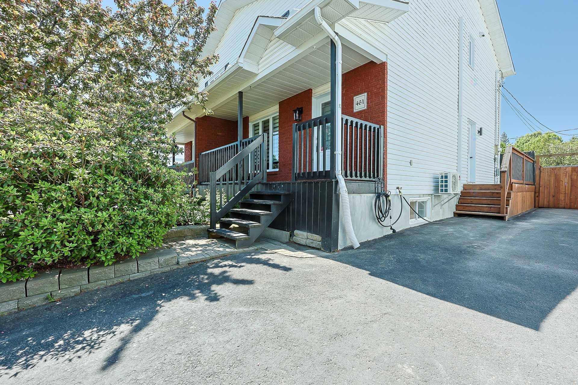 461 Rue de Castillon — photo 2