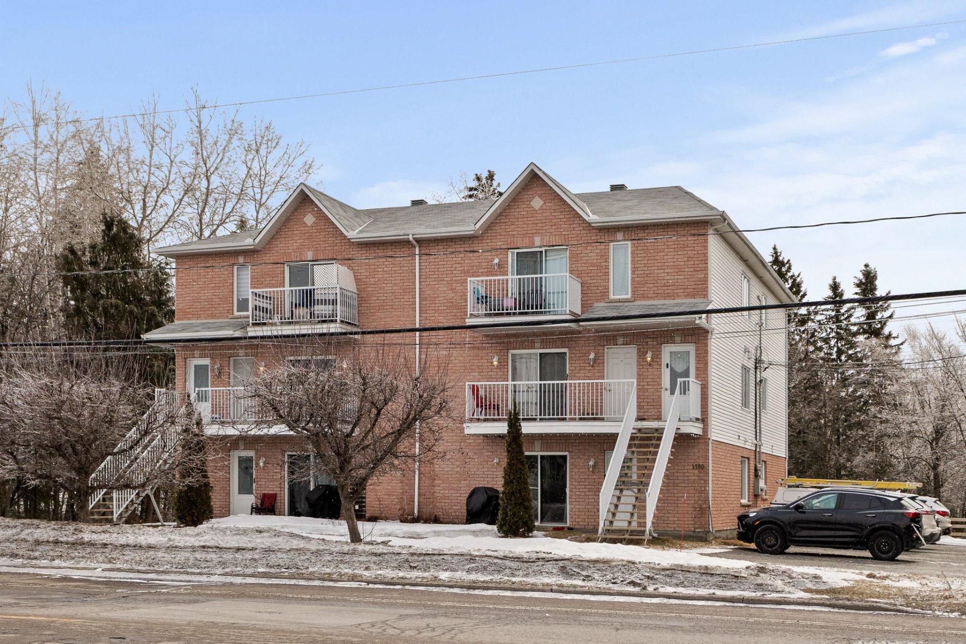 1180 Rue de Neuville 4