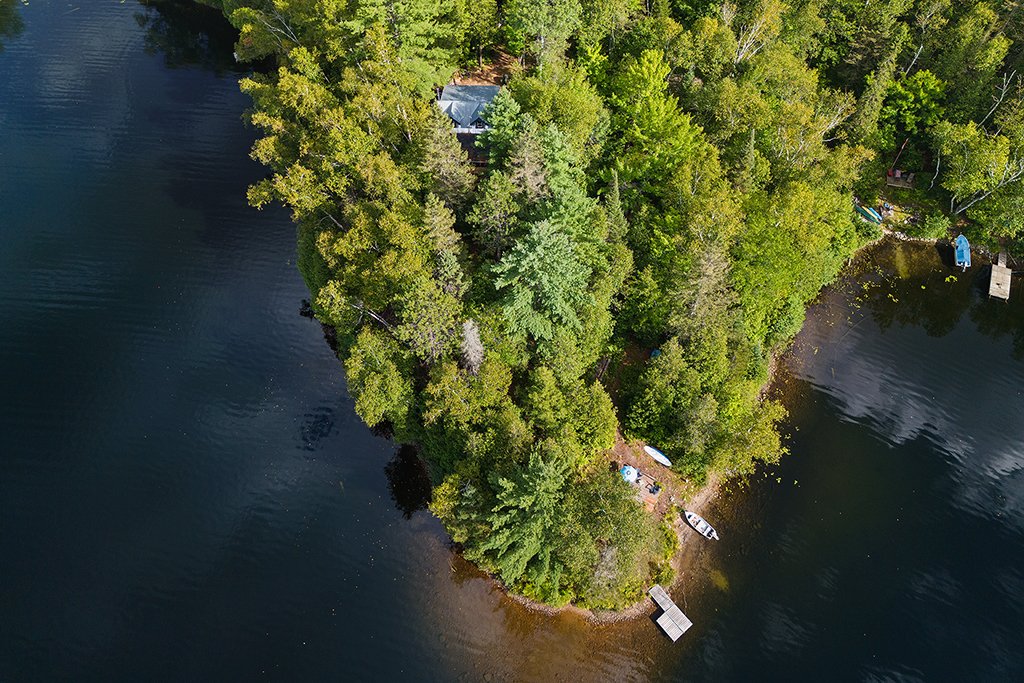 121 Ch. du Petit-Lac-Cayamant 