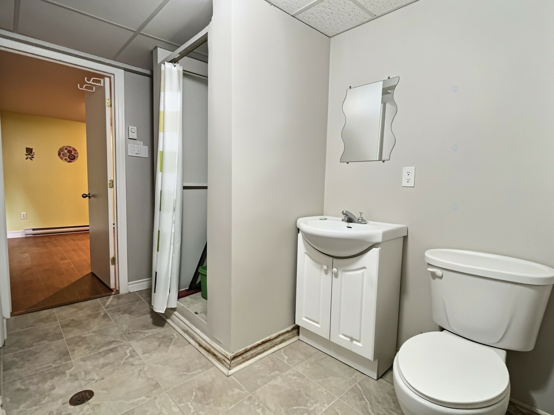 Powder room