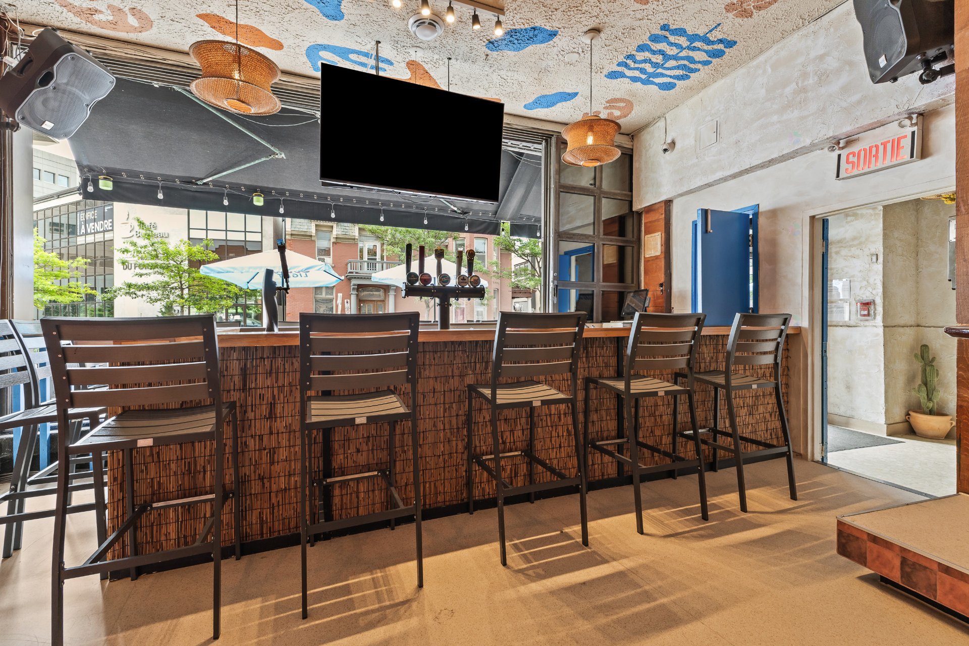 Bar