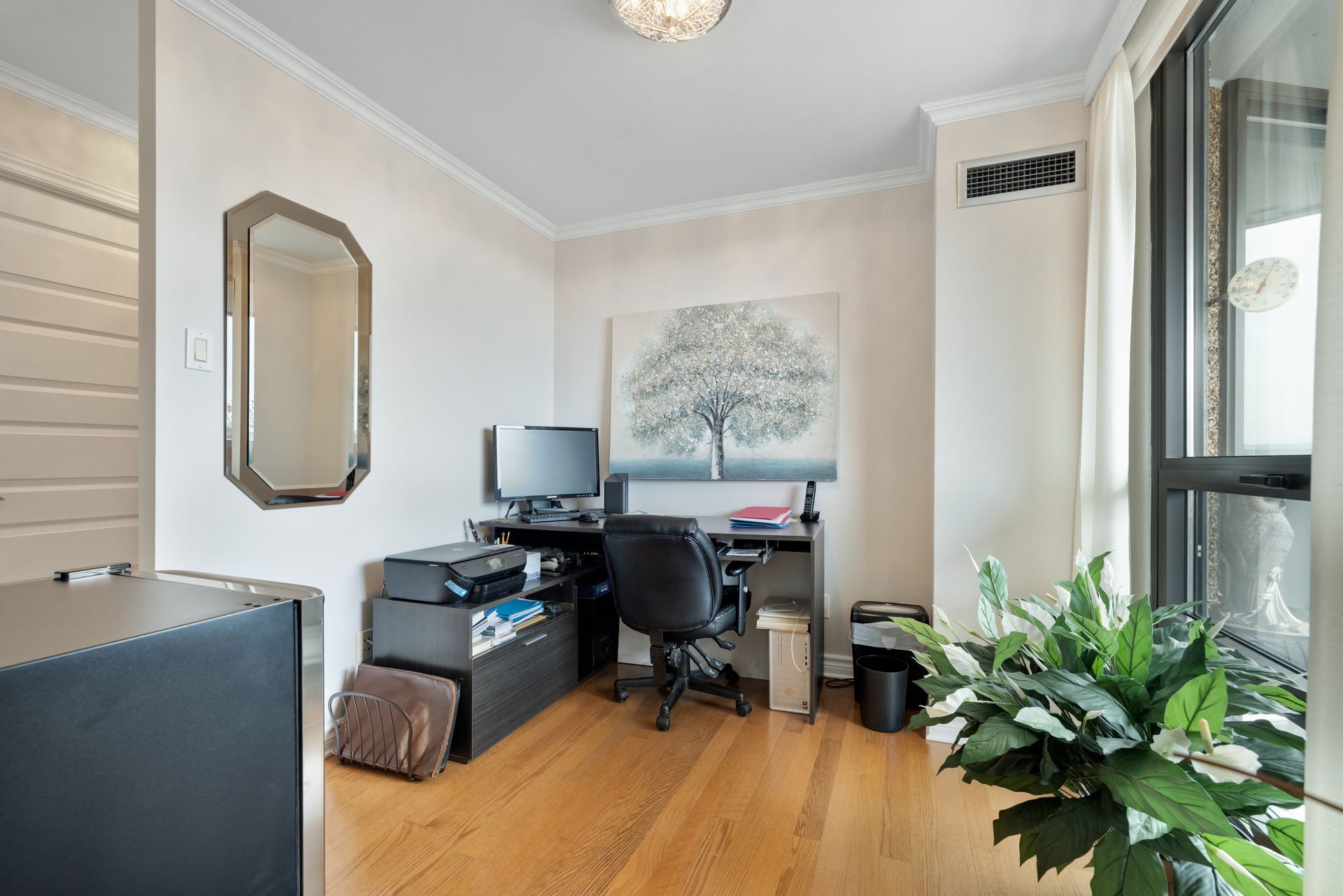 Bureau - Pourrait servir de 2e chambre