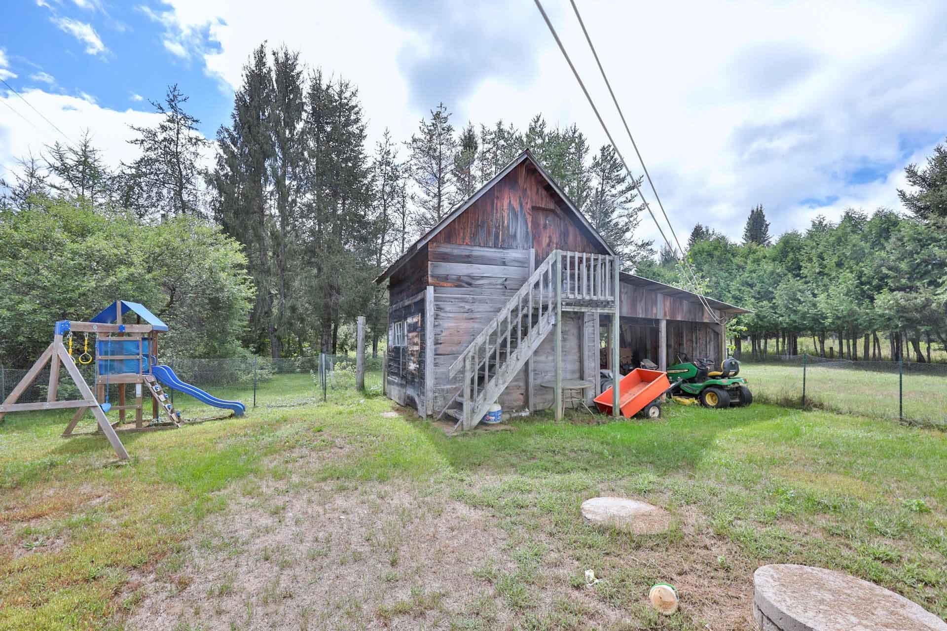 Barn
