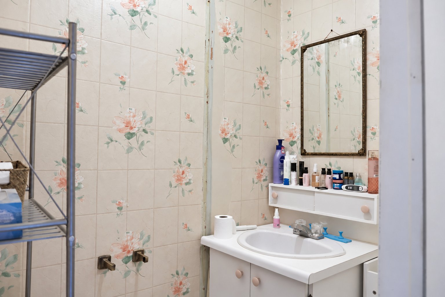 Powder room
