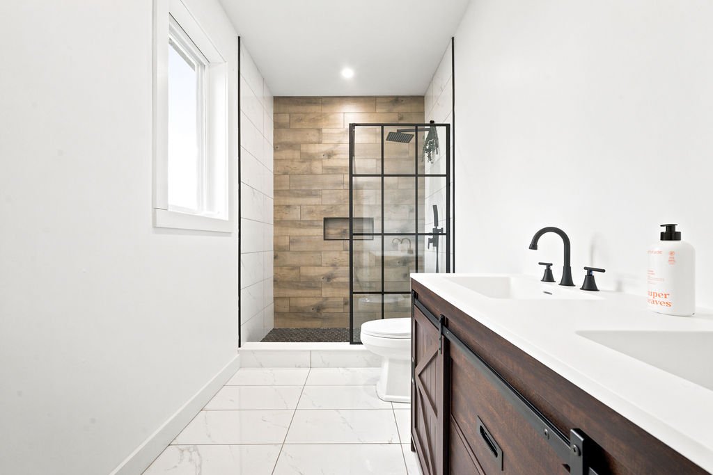 Ensuite bathroom