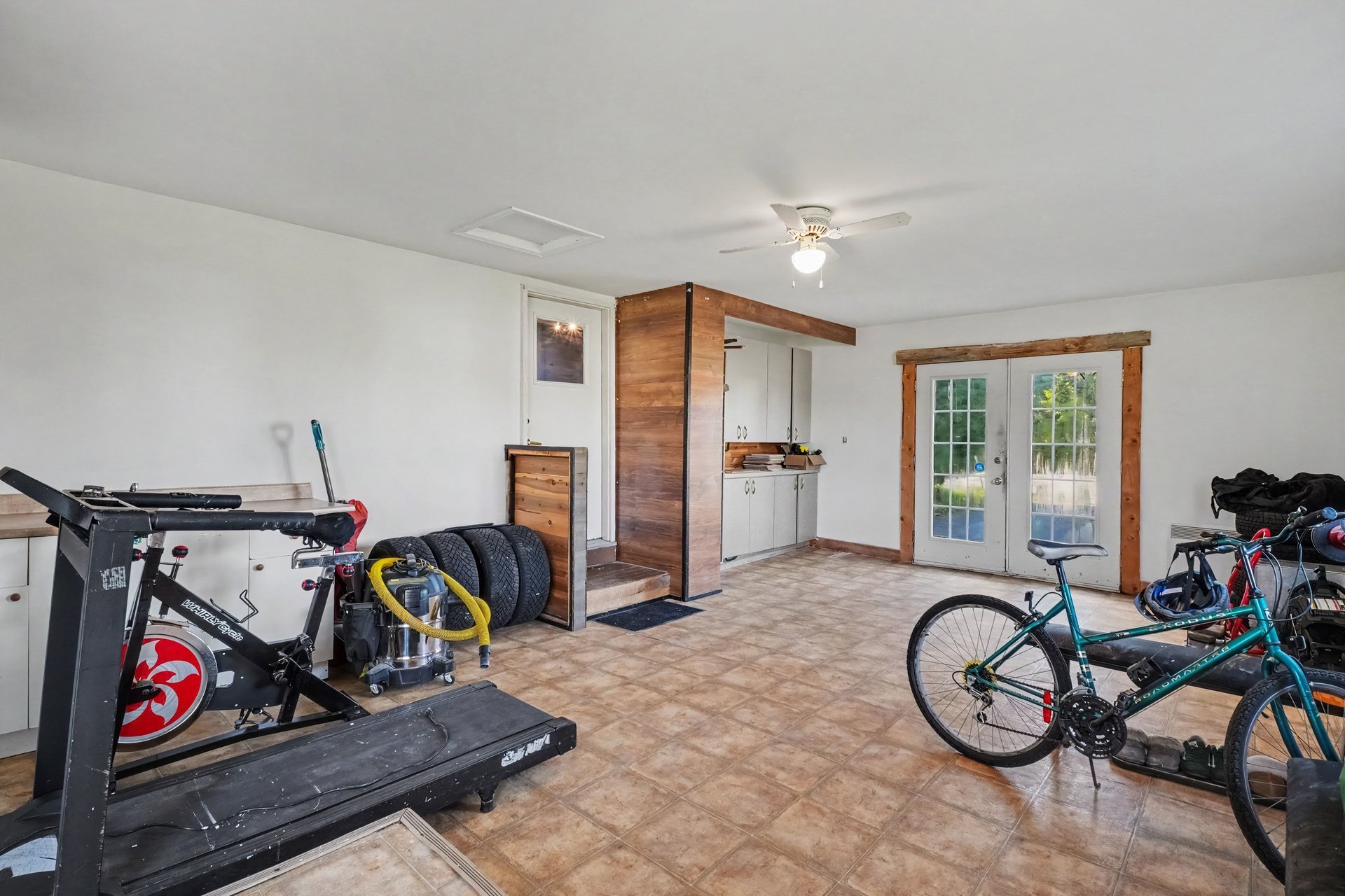 Garage