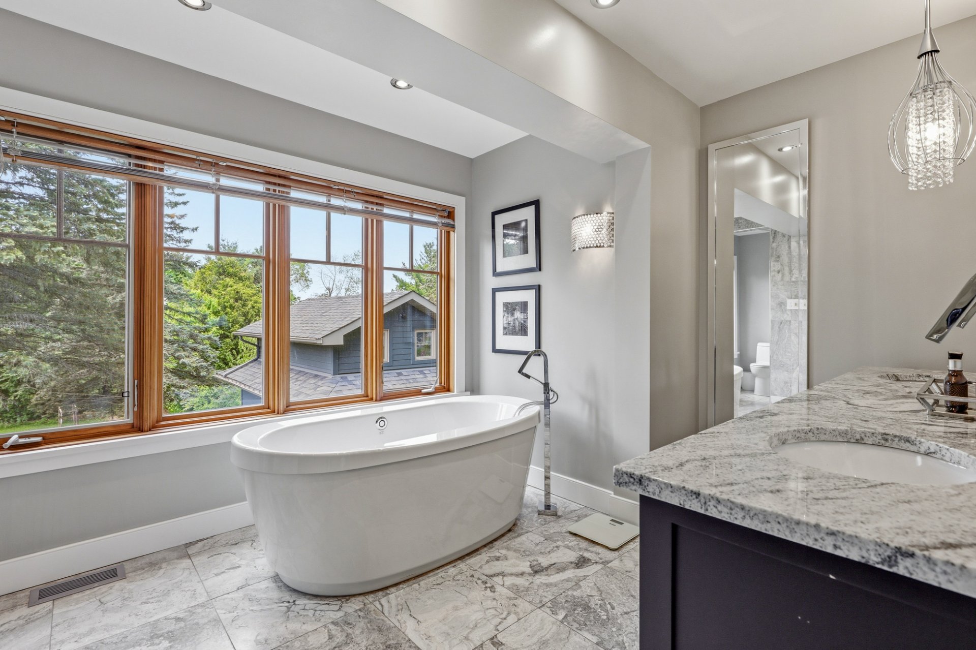 Ensuite bathroom