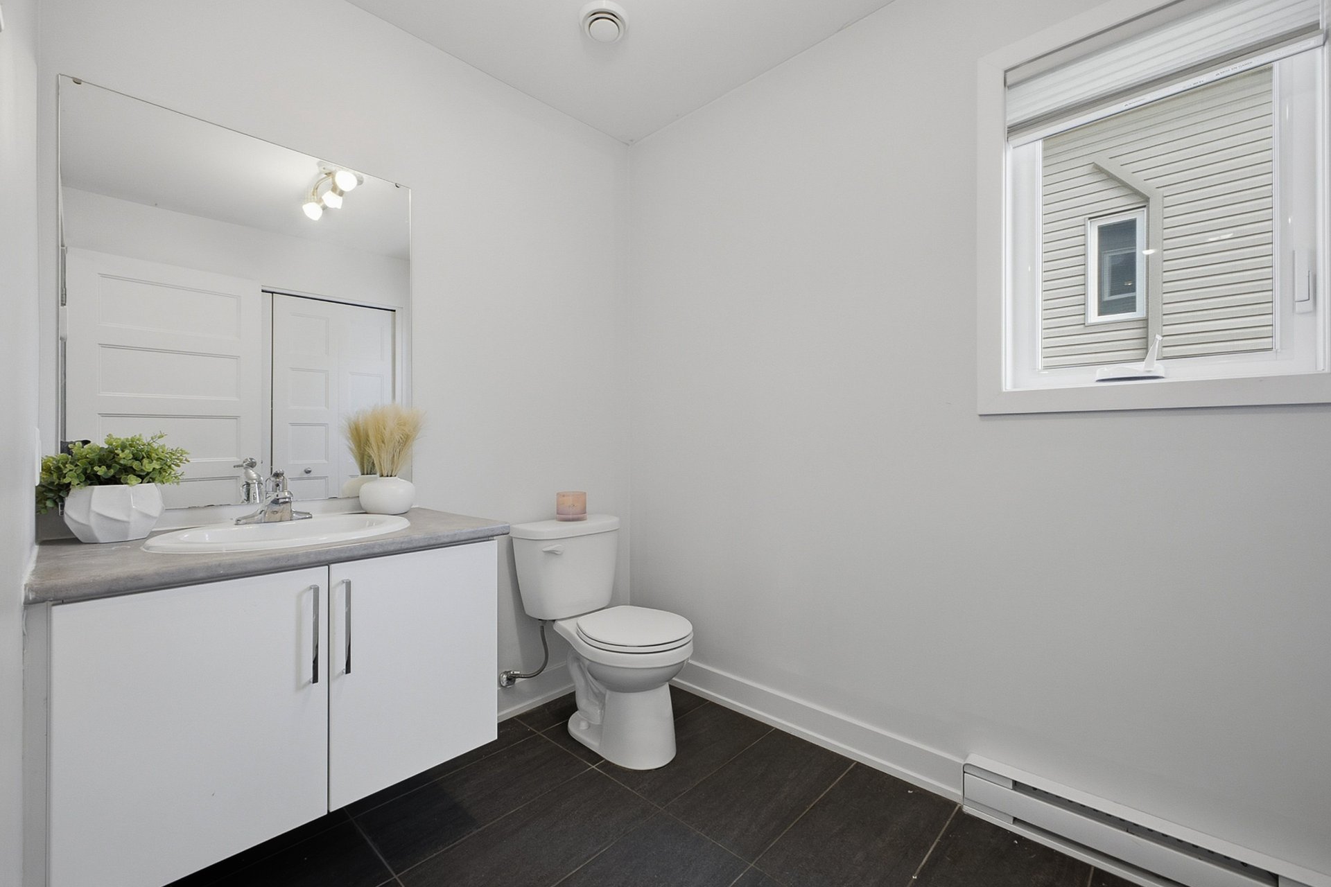 Powder room