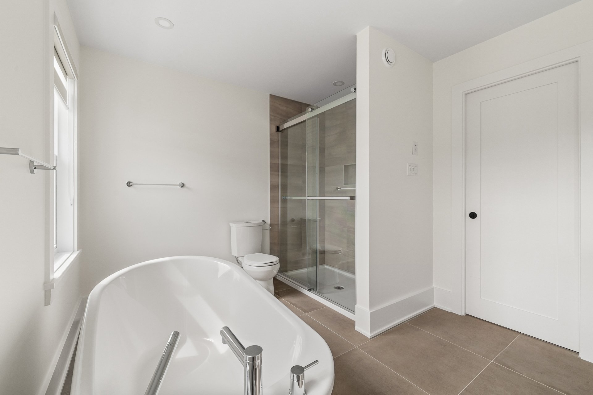 Ensuite bathroom