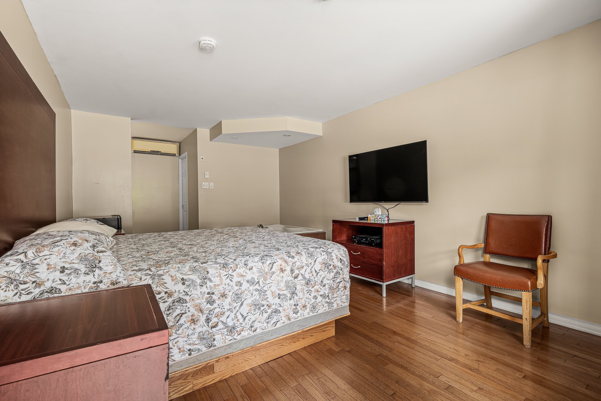 17-Room Motel — Model 02