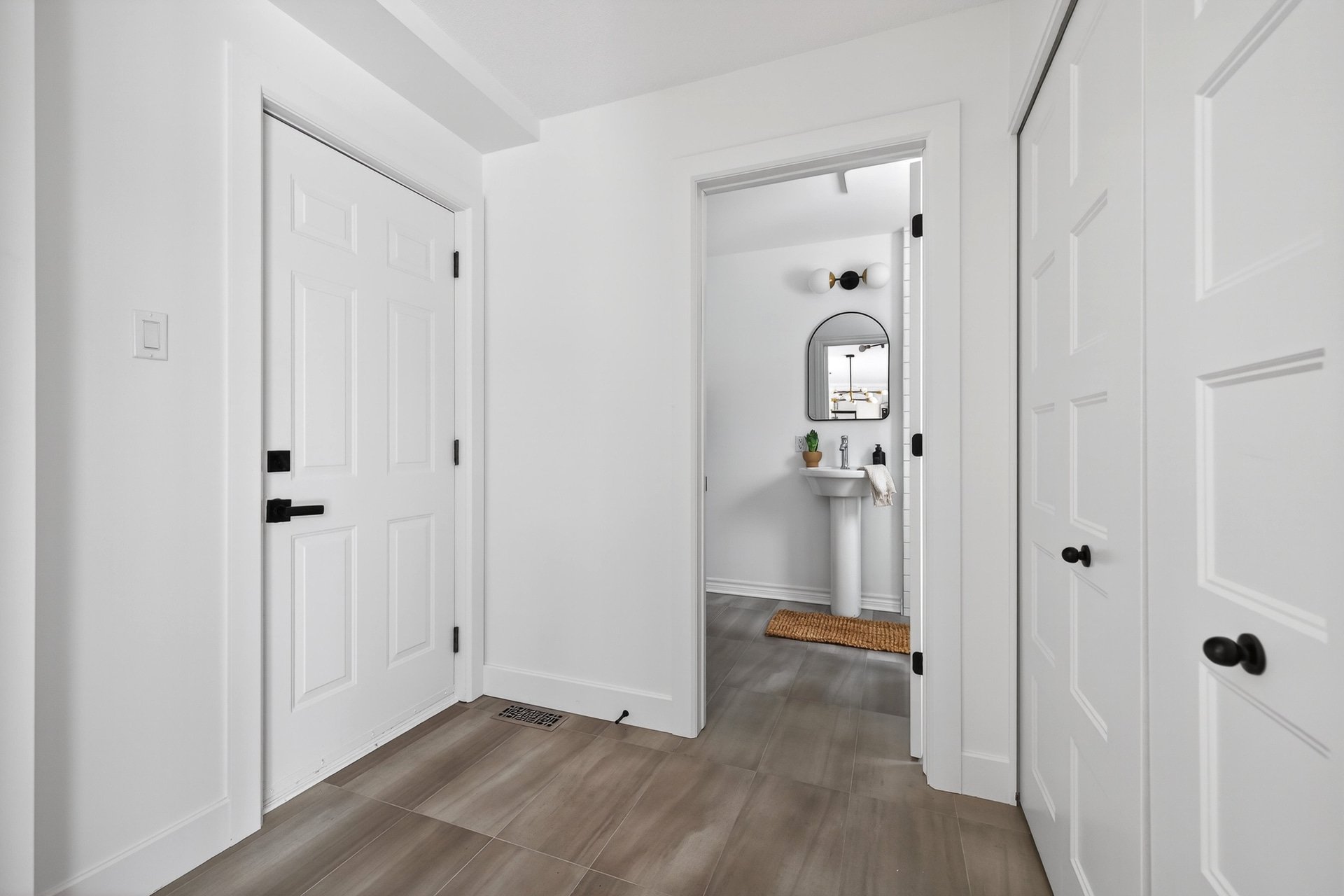 Exterior entrance - from the garage