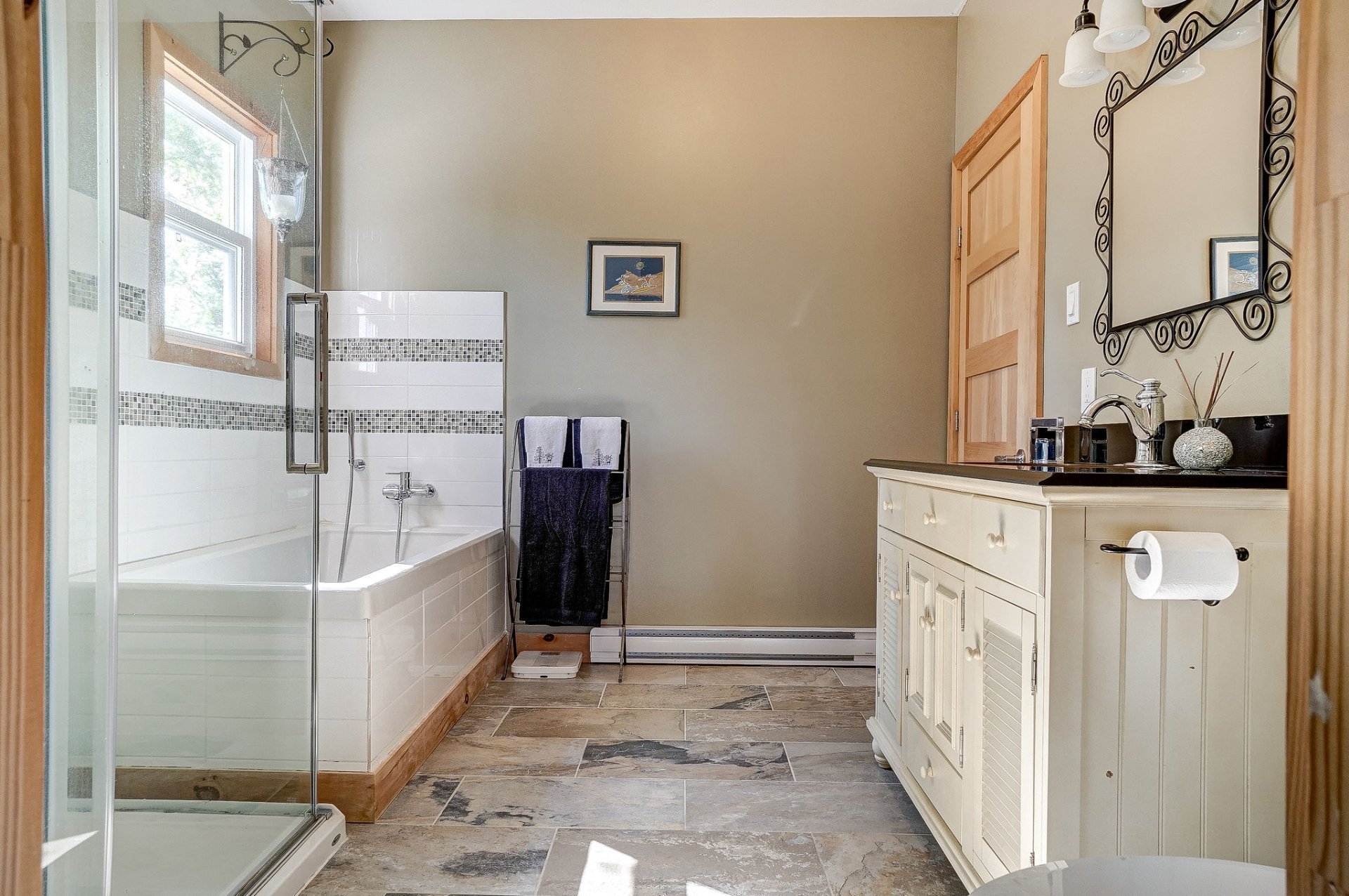 Ensuite