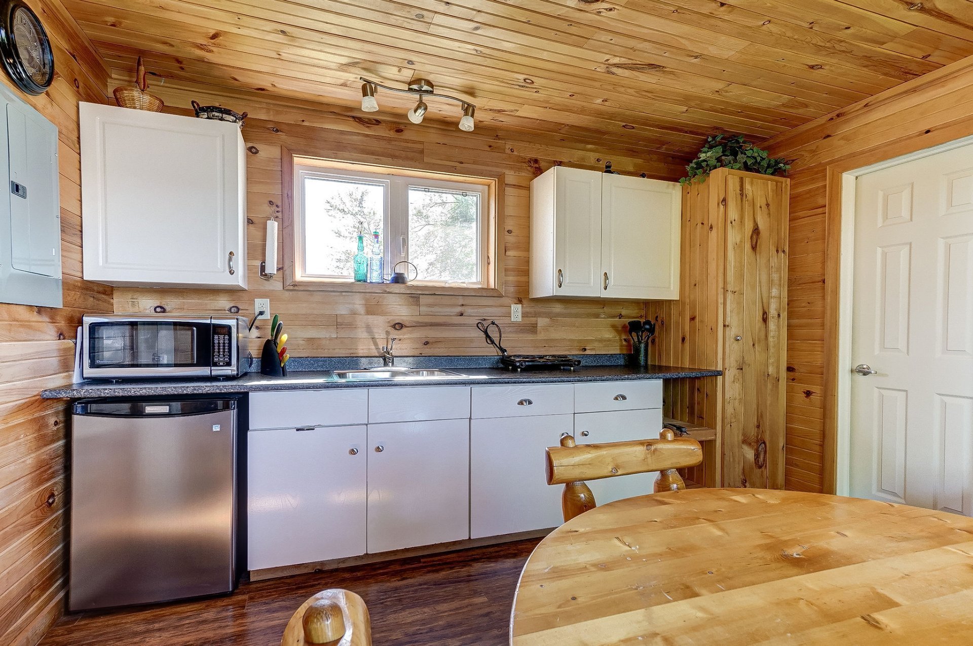 Cabane (unit 1)